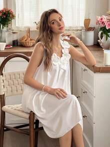 Snug Reverie 3D Floral Decor Collar Loose Fit Women's Nightgown - White - View 6