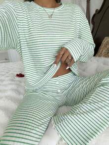 SHEIN 女款休閒條紋印花圓領寬鬆長袖長褲睡衣套裝 - 綠色 - 查看 1