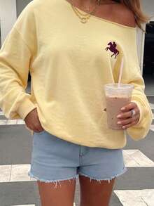 SHEIN EZwear 休閒極簡風黃色底棕色小馬印花露肩寬鬆女款衛衣，適合春夏穿著 - 彩色 - 查看 6