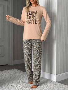 SHEIN طقم بيجامة نسائي قطني مقاس كبير بطبعة نمر وحروف وقلوب، أكمام طويلة وخصر عالي، قطعتان – متعدد الألوان - متعدد الألوان - مشاهدة 3