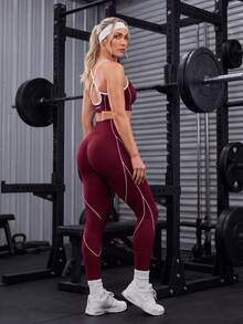 Solea Cove Solea Cove Conjunto deportivo de top halter sin espalda y leggings para mujer - Burdeos - Ver 9