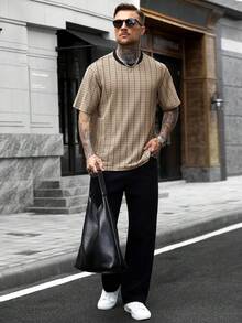 Manfinity CasualCool 男士條紋提花短袖圓領T恤，休閒度假、居家、運動、戶外、派對、聚會，簡約百搭，舒適面料，適合自穿或送禮給朋友 - 卡其色 - 查看 3
