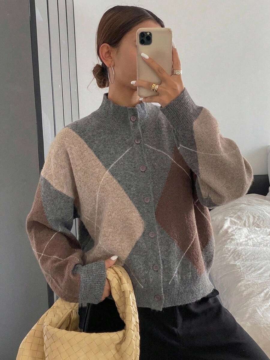 DAZY Plaid Loose Long Sleeve Crew Neck Women's Sweater - Apricot - View 1