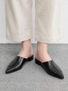 CUCCOO BIZCHIC Minimalist Style, Black Pointed Toe And Low Heels, Mules, Wearing Versatile Bright Leather, Slouchy Half-Towed Closed Toe Sandals - Black - View 4