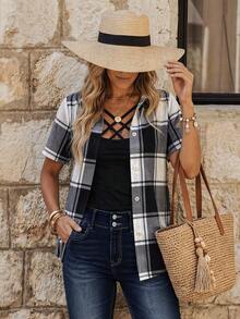 EMERY ROSE Camiseta gráfica para mujer con cuello vuelto de 2 en 1 de manga corta con estampado a cuadros - Blanco y Negro - Ver 2