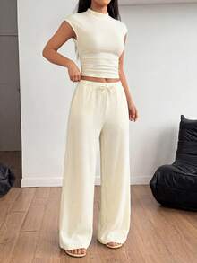 SHEIN PETITE 2件組女款夏季米色立領百褶上衣與長褲套裝，休閒居家服舒適兩件式女裝，運動穿搭旅行裝，適合嬌小女性 - 杏色 - 查看 6