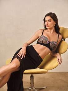 Hourtrue 1pc Lace Patchwork Sexy Women's Bra, Wireless Seamless T-Shirt Bra For Daily Wear - Black - View 7