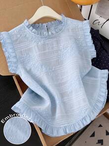 GlowEve CURVE Blusa azul de talla grande con cuello redondo, cuello con volantes, mangas acampanadas, tejida y bordada - Azul - Ver 3