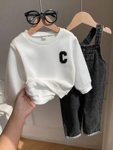 SHEIN 2件組男嬰白色運動衫與黑色丹寧吊帶褲套裝，秋冬白色運動衫與丹寧吊帶褲套裝，可愛嬰兒連身褲套裝 - 彩色 - 查看 8