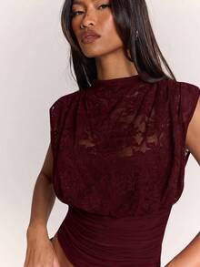 SHEIN BAE 女款性感法式蕾絲短版修身抓皺上衣 - 酒紅色 - 查看 8