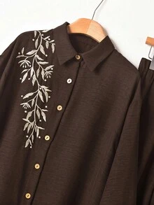 Rusticease 女款植物刺繡襯衫與長褲兩件套 - 棕色 - 查看 5