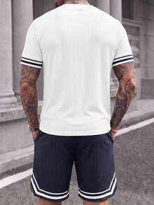 Manfinity CasualCool 男士條紋圓領短袖T恤與短褲休閒套裝 - 彩色 - 查看 2