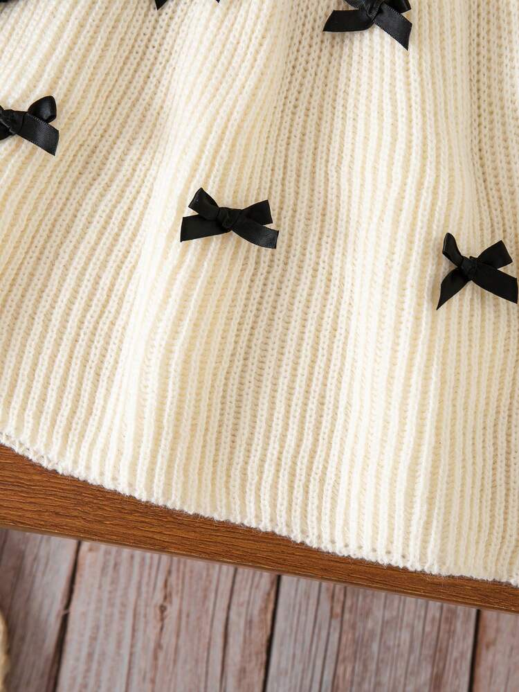 SHEIN Gaun Rajut Bayi Perempuan dengan Warna Kontras dan Kerah Pita yang Lucu untuk Musim Gugur dan Musim Dingin - Hitam dan Putih - View 5