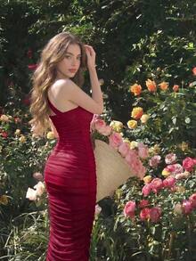 SHEIN X Belle Mariano SHEIN MOD 女式复古不对称褶饰无袖连衣裙 - 酒紅色 - 查看 2