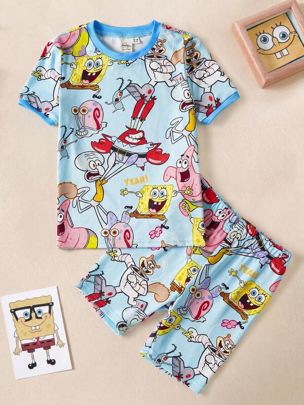 SpongeBob SquarePants | SHEIN סט פיג'מה נוח וחמוד של ילד צעיר עם צווארון עגול ושרוולים קצרים, הדפס מכל הסוגים