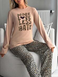 SHEIN طقم بيجامة نسائي قطني مقاس كبير بطبعة نمر وحروف وقلوب، أكمام طويلة وخصر عالي، قطعتان – متعدد الألوان - متعدد الألوان - مشاهدة 4