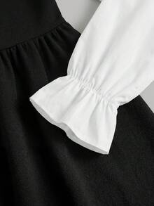 SHEIN Girlism 兒童青少年女孩蝴蝶結裝飾拼接配色百褶休閒可愛日常秋季開學裙 白色黑色 - 黑與白 - 查看 4