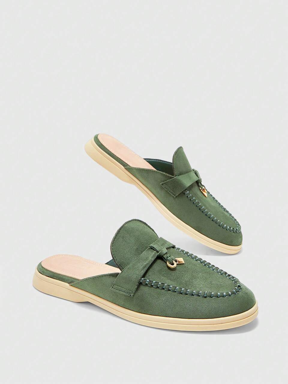 CUCCOO BIZCHIC Women's Casual Walking Flats Designed For Christmas