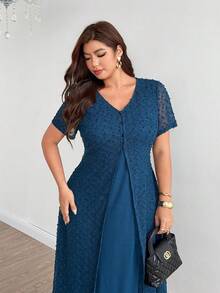Modelyn Gaun Minimalis Warna Polos Jala Jacquard Leher V Lengan Pendek 2 in 1 Pinggang Ramping Musim Semi/Panas Ukuran Besar - Teal Blue - View 6