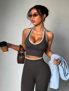 Dewbera Dewbera 女款拼色飾邊露背掛脖上衣與緊身褲運動套裝 - 深灰色 - 查看 7