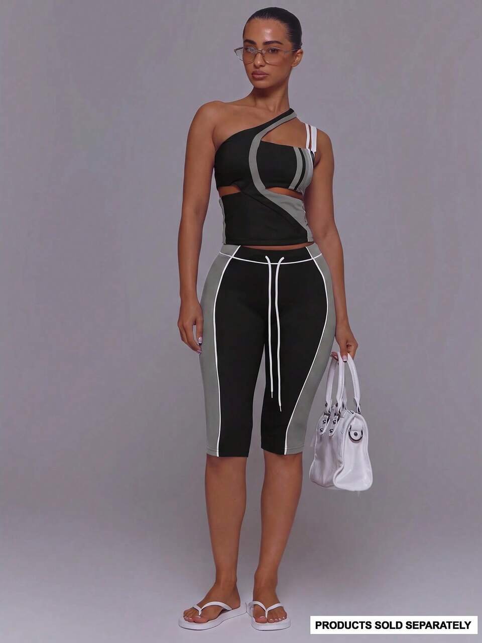 Kurze figurbetonte Active-Hose mit Kordelzugbund, farbigen Seitenstreifen-Einsätzen, Coord-Unterteil, süß, Vintage Y2K, für Fitness, Pilates, Laufen und Alltag