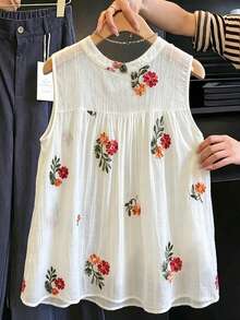Franclia Plus Size Single-Breasted Embroidered 3D Floral Sleeveless Blouse Top With Design Details - Beige - View 3