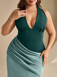 Coutiva Plus Size Elegant Pleated Mermaid Hem Formal Evening Gown Halter Neck Dress Heavy Workmanship - Green - View 5