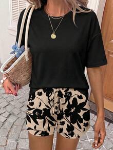 SHEIN LUNE 女款黑色圓領落肩上衣搭配黑色剪影印花抽繩短褲休閒兩件套，夏季休閒穿搭 - 彩色 - 查看 3