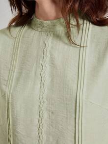 Ontre Women's Lace Patchwork Fashion Hollow Pleated Round Neck Top Sweet - Green - View 3