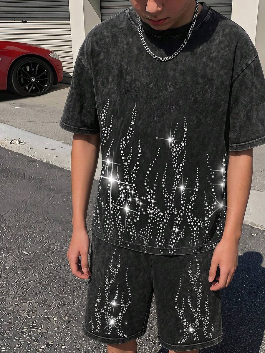 SHEIN 兒童 2 件組 青少年男孩 Street Life 春夏休閒圖案圓領短袖 T 恤與抽繩腰短褲套裝 - 彩色 - 查看 1