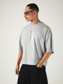 SUMWON Crop Fit Oversized Boxy Crew Neck Short Sleeve T-Shirt With Tonal Star Embroidery Back Print Streetwear Style - Grey - View 4