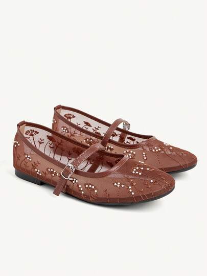 CUCCOO CHICEST Ladies, Willow Nails, Buckles, Flat Shoes.