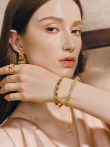 Opalesca Fashion Design Bracelet - Yellow Gold - View 5