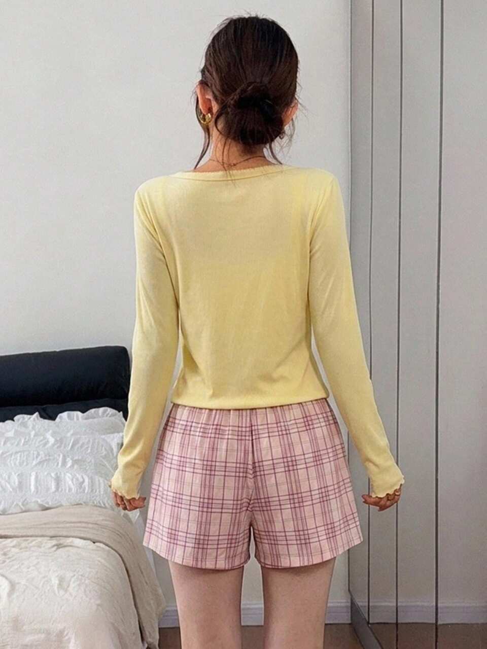 3-Piece Set Camisole Tank Top, Cropped Long Sleeve Cardigan, Plaid Shorts Women's Pajama Set