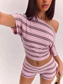 SHEIN BAE 女款不對稱領條紋拼接短版T恤與休閒短褲兩件套 - 彩色 - 查看 5