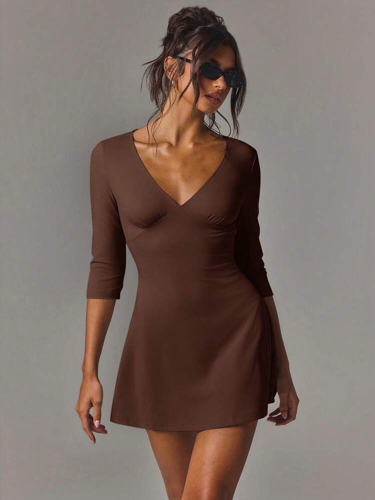 Athîral Women's Casual Sexy V-Neck Elastic Mid-Sleeve Backless Short Dress, Date Going Out Outfit, Party Outfit, Daily Wear Dark Brown Autumn - Brown - View 4