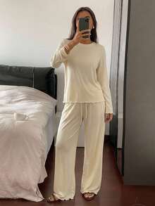 Livesso 夏季舒適純色極簡針織波浪下擺女款居家服套裝 - 米色 - 查看 4