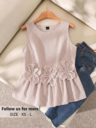 Story & Sage Casual Home & Vacation Women's Fitted 3D Floral Sleeveless Blouse, Black & White Plaid Shirt, Spring/Summer