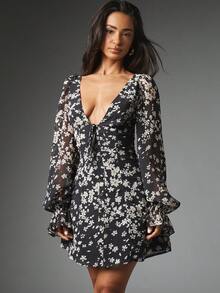 MISSGUIDED Floral Chiffon Mini Dress With Deep Plunge Neckline Bell Sleeves Corset Bodice And Ruffle Hem Perfect For Party Or Wedding Guest - Multicolor - View 1