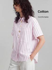 Ontre 女款粉紫色條紋襯衫 寬鬆版型 掉肩短袖 金屬鈕扣 現代法式都市休閒 商務辦公 早午餐 夏季 - 粉色 - 查看 3