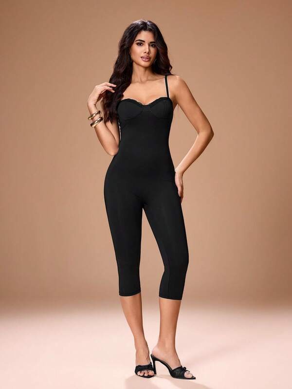 Glamance Women's Sexy Minimalist Black Tight-Fitting Bra Bodysuit Set, Suitable For Dating, Nightclub, Outing, Tight Bodysuit, Carnival Party, Black Bodysuit, Music Festival, Brunch And Other Occasions. Bodysuit, Capri Pants