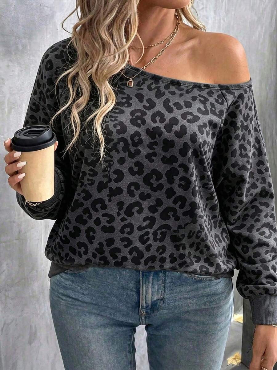 SHEIN LUNE Plus Size Women's Asymmetrical Shoulder Long Sleeve Sweatshirt, Autumn/Winter New Style, Leopard Print, Holiday Date , Outdoor, Photography Streetwear, Must-Wear For Women - Black - View 1