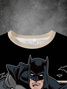 BATMAN X SHEIN 青少年男童休闲时尚街头风日常通勤动漫英雄数字印花撞色短袖T恤，夏季 - 白色 - 查看 4