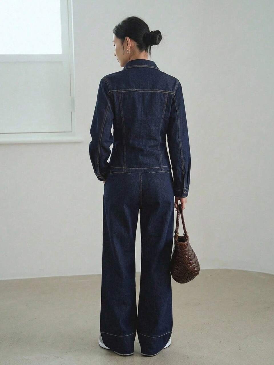 Women's Denim Set With Cotton Turn-Down Collar Long Sleeve Button-Up Dark Wash Blue Contrast Stitching Cropped Top And Wide Leg Pants Fall