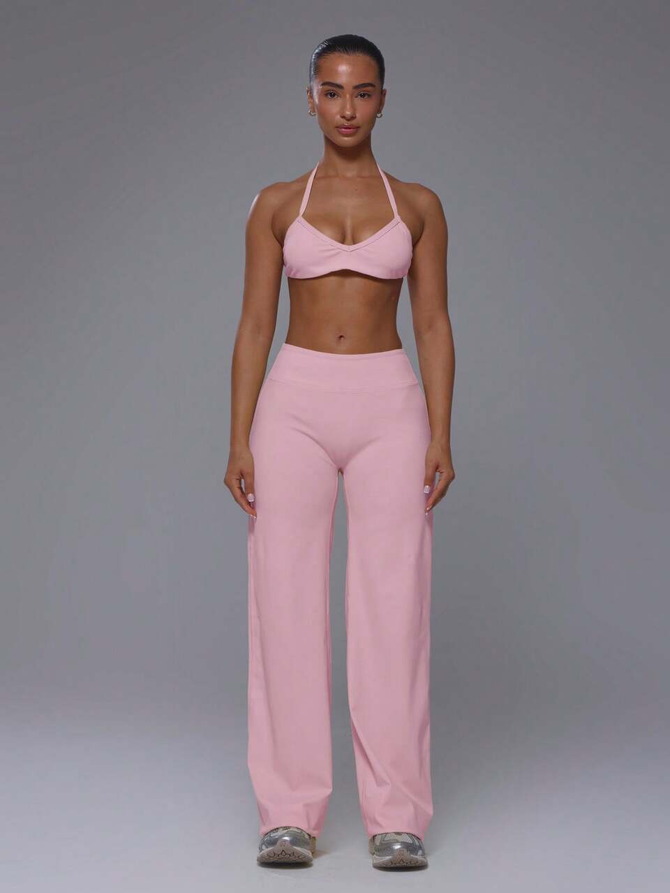 Active Scoop Sports Bra With High Rise Loose Fit Trousers Sold As Set