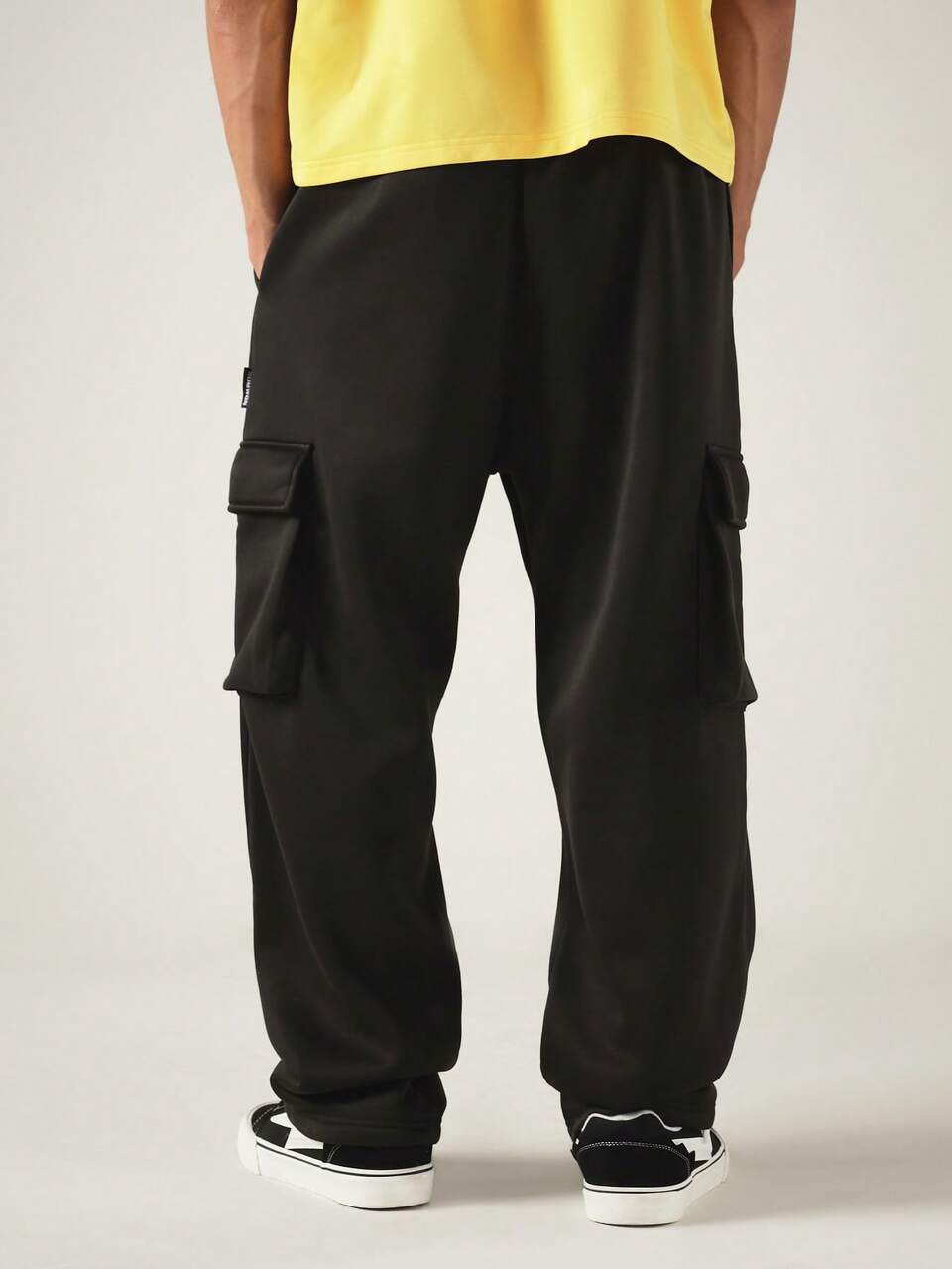 Pantaloni della tuta cargo vestibilità ampia con vita con coulisse e design multi tasche per uso casual quotidiano
