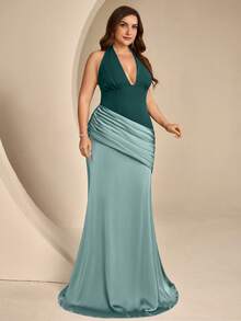 Coutiva Plus Size Elegant Pleated Mermaid Hem Formal Evening Gown Halter Neck Dress Heavy Workmanship - Green - View 3