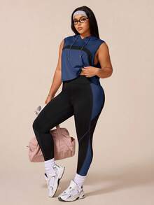 SHEIN Rhythm Era 女款運動瑜伽戶外健身運動套裝，抽繩連帽無袖寬鬆運動衫，胸前弧形拼色設計，緊身運動褲配線條與拼色對比 - 藏蓝色 - 查看 3