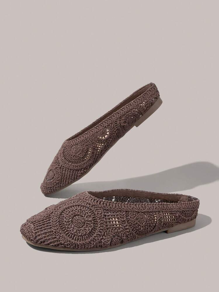Styleloop Woven Bohemian Women's Casual Beach Soft-Soled Sandals, Preferred For Music Parties, Essential Summer Women's Shoes For Travel - Chocolate color - View 2