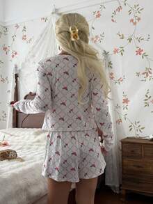CottageSlumber Conjunto de Pijama Feminino com Cardigan de Tricô Xadrez Floral Miúdo com Amarração na Frente, Manga Longa e Shorts - Multicolorido - Visão 2